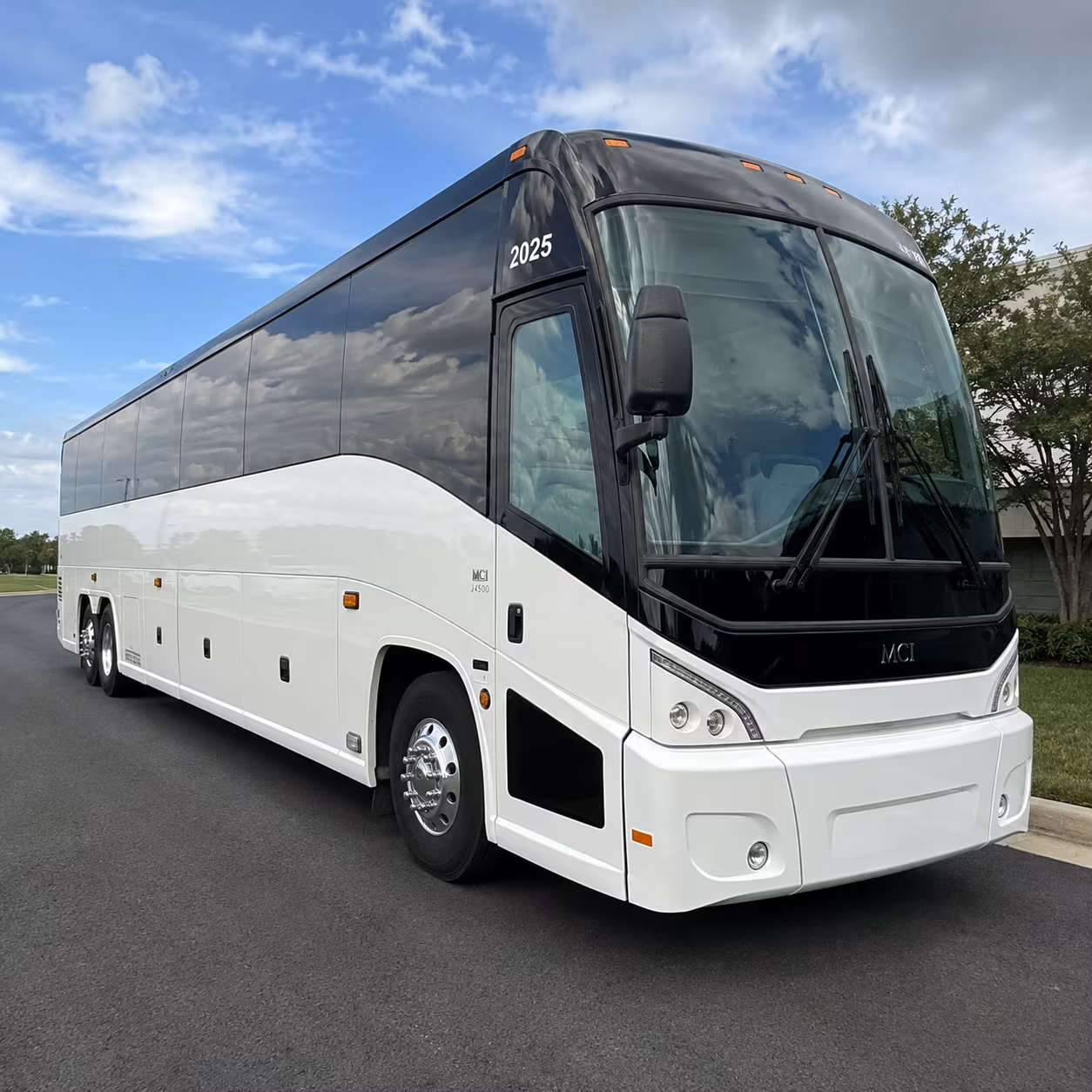 employee shuttle service between everett s biggest employers