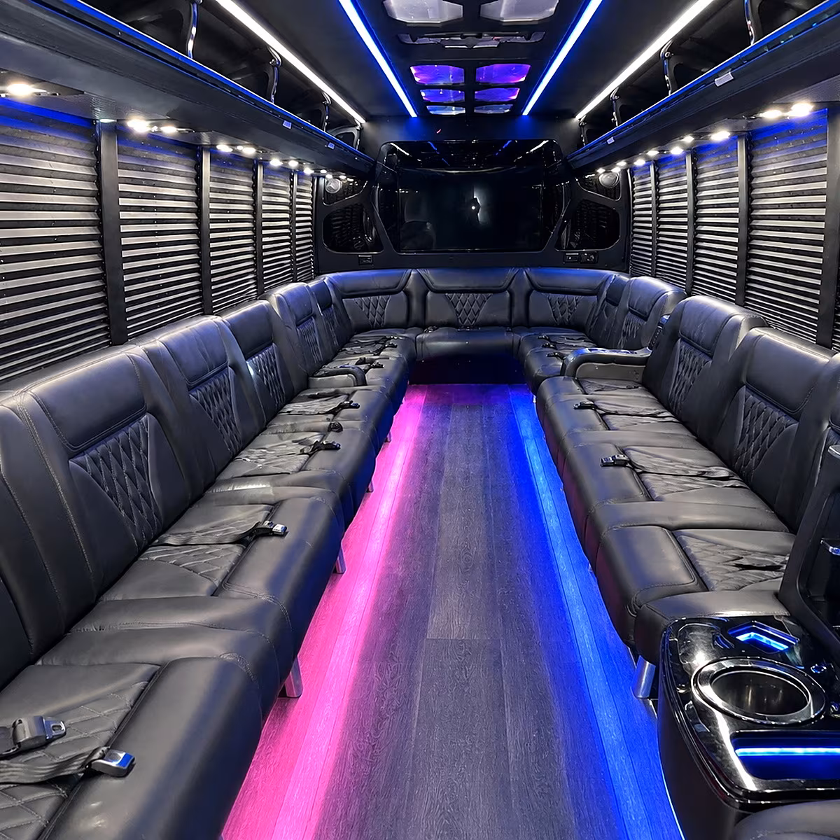 everett prom transportation