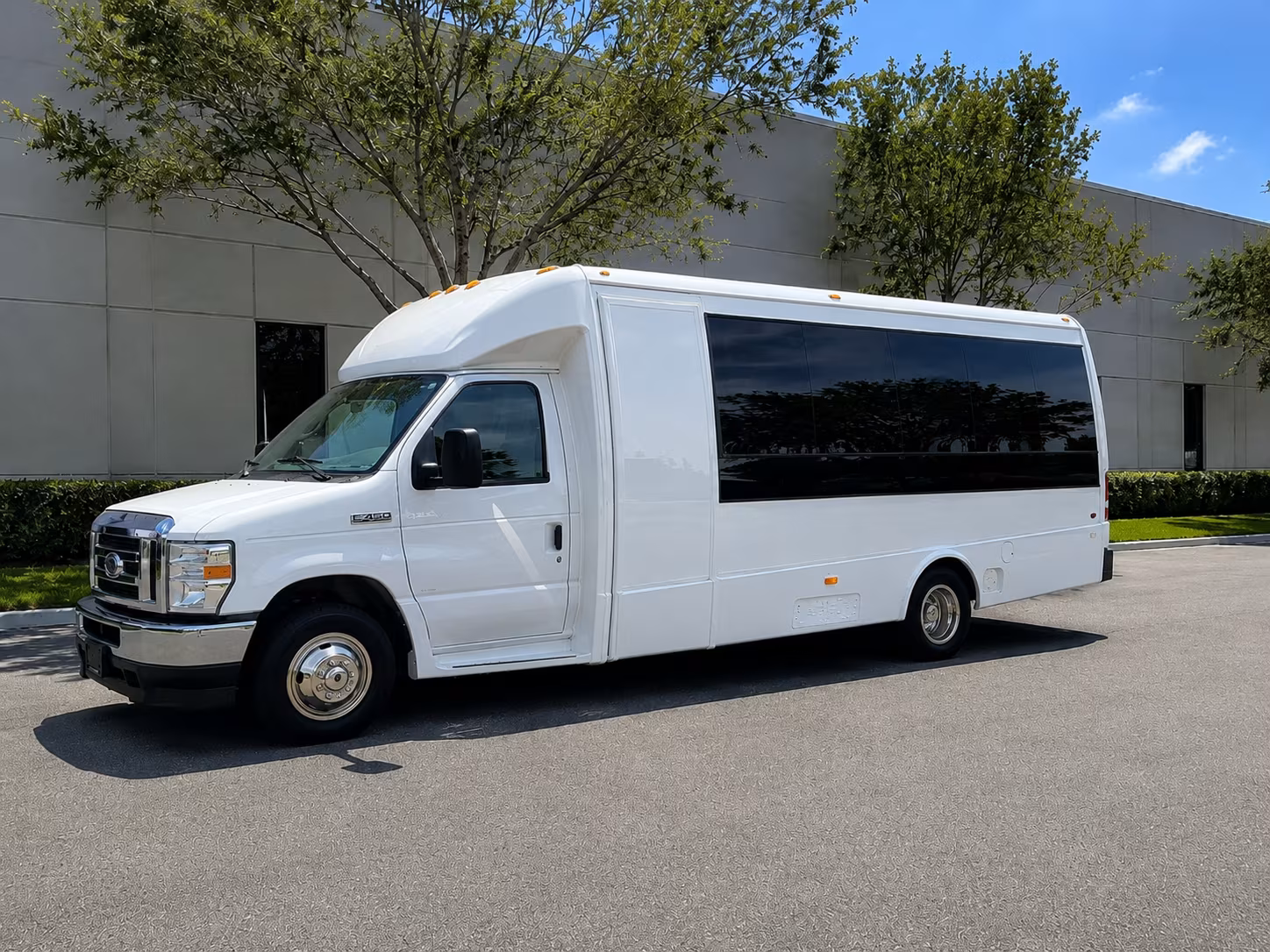Everett Wine Tour & Brewery Transportation