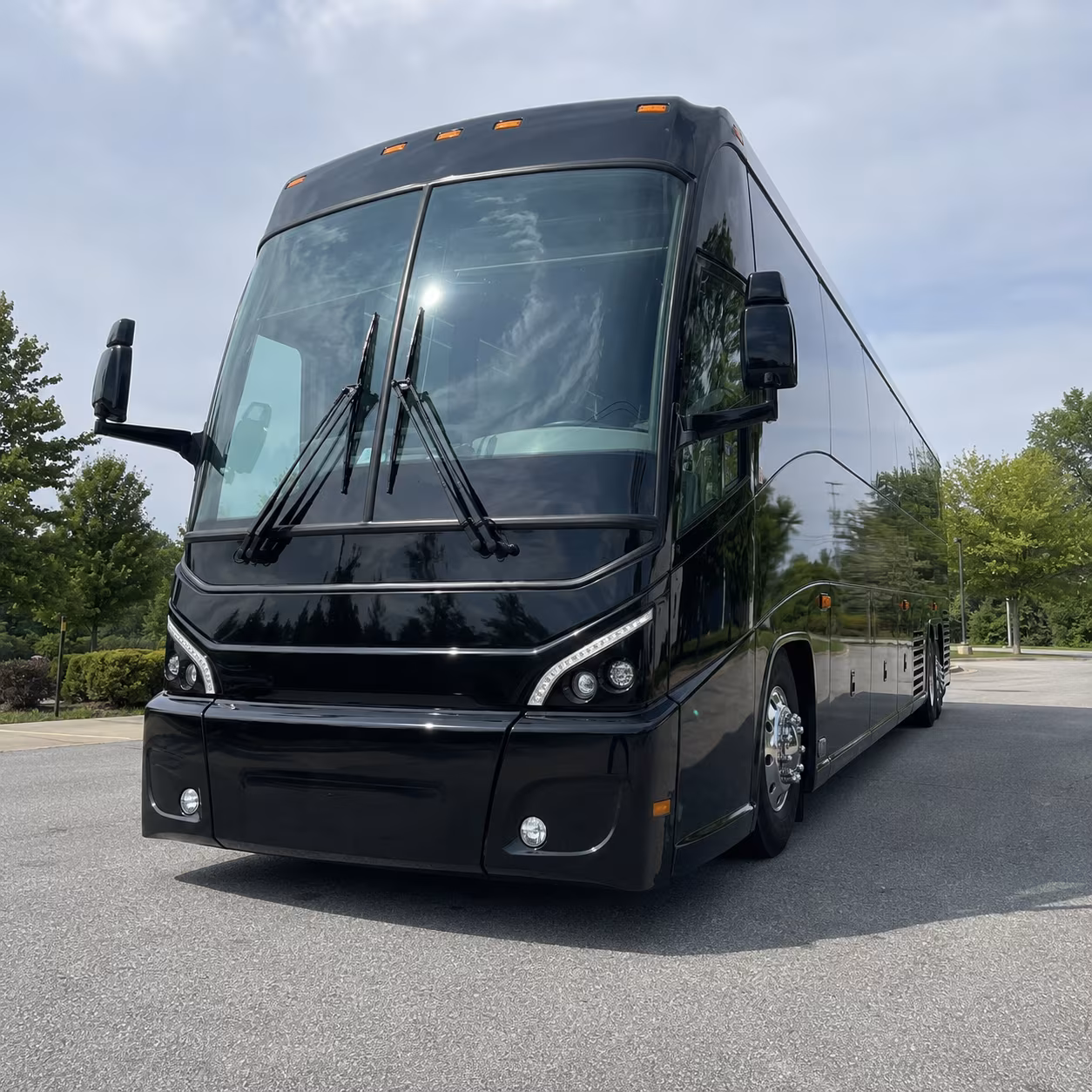 paine field airport employee shuttles for airline ground crew staff
