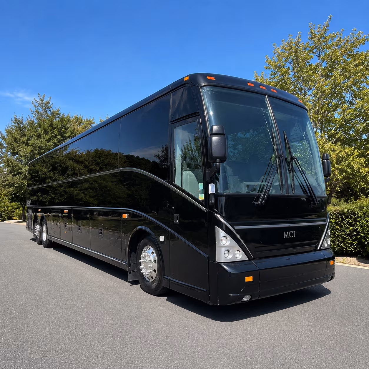 shuttle buses to seattle seahawks mariners kraken sounders games from everett