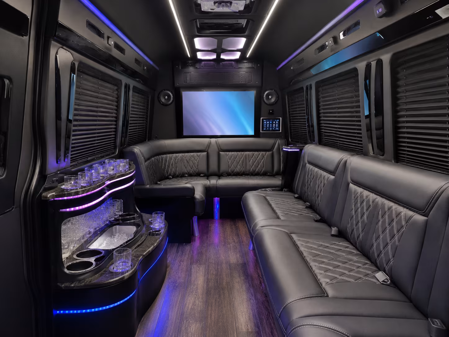 uw husky football bus rentals from everett to husky stadium